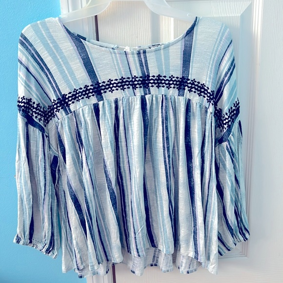American Eagle Outfitters Tops - Beachy Shirt